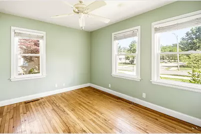 912 Kingsley Avenue, Saint Joseph, MI 49085 - Photo 12