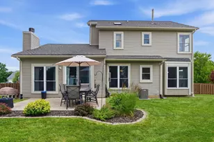 2159 Spring Ridge Dr, Ann Arbor, MI 48103 - Photo 2