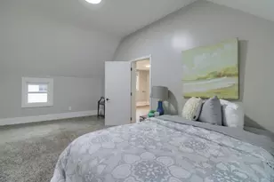 127 Bates St, Jackson, MI 49202 - Photo 18