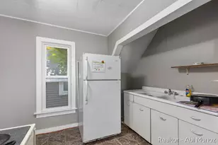 238 Travis St NE, Grand Rapids, MI 49505 - Photo 16