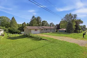 209 Cardinal Ave, Battle Creek, MI 49037 - Photo 2