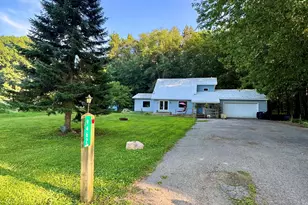 9462 E Colby Rd, Crystal, MI 48818 - Photo 4