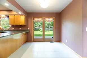 7124 Hickory Point Dr W, Portage, MI 49024 - Photo 18