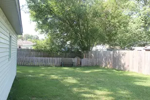 246 Maplelawn St SW, Wyoming, MI 49548 - Photo 6