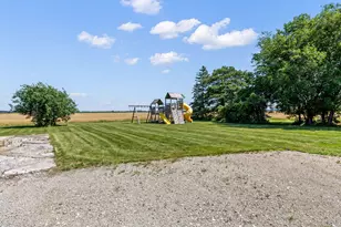 3520 N Towerline Rd, Saginaw, MI 48601 - Photo 24