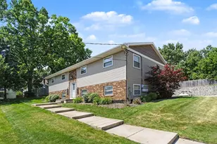 823 Benson Ave NE, Grand Rapids, MI 49503 - Photo 2