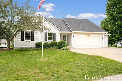 1385 Shaw Court NE, Rockford, MI 49341 - Photo 2