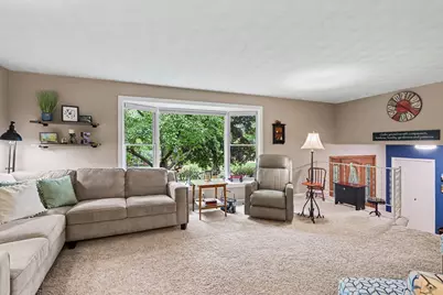 6800 Springbrook Lane, Kalamazoo, MI 49004 - Photo 4