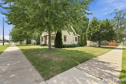 3401 Clyde Park Avenue SW, Wyoming, MI 49509 - Photo 2