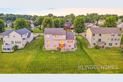 8626 Suntree Lane, Zeeland, MI 49464 - Photo 46
