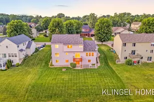 8626 Sun Tree Ln, Zeeland, MI 49464 - Photo 46