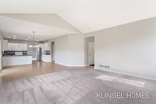 8626 Sun Tree Ln, Zeeland, MI 49464 - Photo 6
