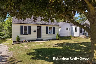 1949 Letart Ave, Muskegon, MI 49441 - Photo 2