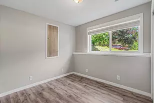86 Dunton Ave, Holland, MI 49424 - Photo 14