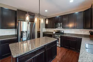 51152 E Bourne Terrace, Novi, MI 48374 - Photo 4