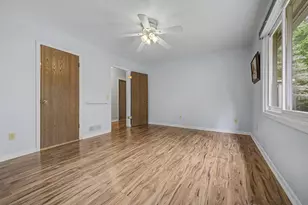 32887 Chapman Cir, Westland, MI 48185 - Photo 12