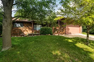419 Glenbrook Ct, Saline, MI 48176 - Photo 1