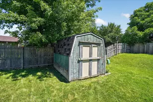 5833 Granary Ln, Lansing, MI 48911 - Photo 38