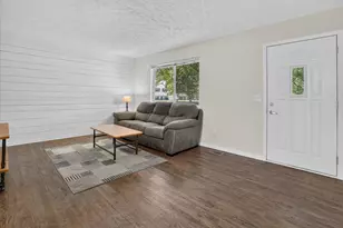 5833 Granary Ln, Lansing, MI 48911 - Photo 8