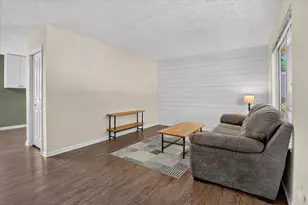5833 Granary Ln, Lansing, MI 48911 - Photo 4