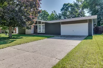 109 Parkshore Drive, Battle Creek, MI 49014 - Photo 2
