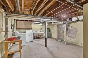 1124 Ashley Dr, Kalamazoo, MI 49048 - Photo 36