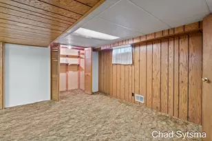 1643 Stonewood Dr SE, Lowell, MI 49331 - Photo 22