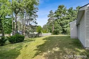 1643 Stonewood Dr SE, Lowell, MI 49331 - Photo 30