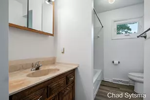 1643 Stonewood Dr SE, Lowell, MI 49331 - Photo 18
