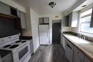 20237 Kingsville St, Harper Woods, MI 48225 - Photo 6