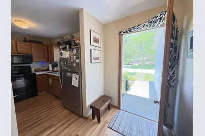 926 Village Court, Holland, MI 49423 - Photo 6