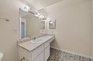 2106 Pauline Blvd, Ann Arbor, MI 48103 - Photo 20