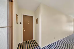 2106 Pauline Blvd, Ann Arbor, MI 48103 - Photo 2