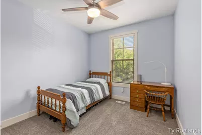 2034 Celadon Drive NE, Grand Rapids, MI 49525 - Photo 14