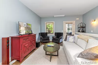 2034 Celadon Drive NE, Grand Rapids, MI 49525 - Photo 4
