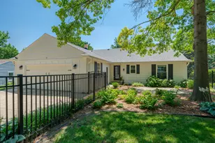 2824 Bronson Blvd, Kalamazoo, MI 49008 - Photo 2