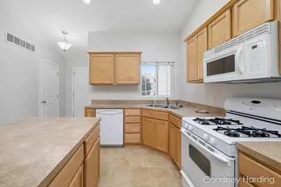 2925 Stoney Creek Court #103, Hudsonville, MI 49426 - Photo 8