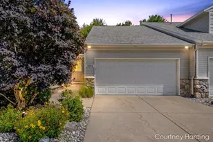2925 Stoney Creek Ct, Hudsonville, MI 49426 - Photo 2