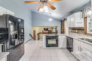 138 Grand Castle Terrace, Battle Creek, MI 49014 - Photo 8
