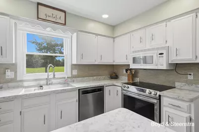 1810 Amberina Drive, Lansing, MI 48917 - Photo 16