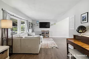 1810 Amberina Dr, Lansing, MI 48917 - Photo 8