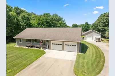 14113 136th Avenue, Grand Haven, MI 49417 - Photo 2