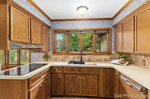 1809 7th St NW, Grand Rapids, MI 49504 - Photo 10