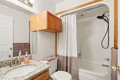 9295 Stonehouse Avenue, Livonia, MI 48150 - Photo 22