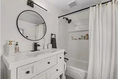 423 N Hudson Street SE, Lowell, MI 49331 - Photo 24
