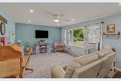 169 Park Place, Barryton, MI 49305 - Photo 6