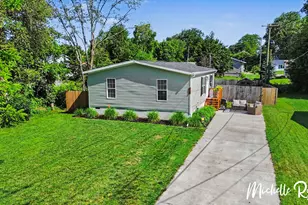 326 Walter St, Fennville, MI 49408 - Photo 2