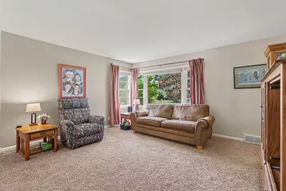 548 N Linden Street, Marshall, MI 49068 - Photo 4