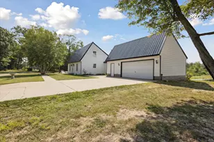 3441 Townline Rd, Houghton Lake, MI 48629 - Photo 2