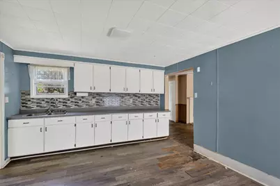 438 E Center Street, Hastings, MI 49058 - Photo 18